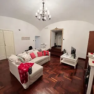 Dimora Eleuthera Napoli